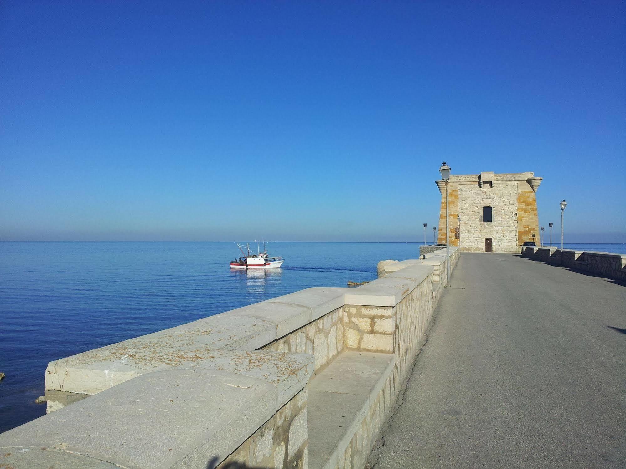 Il Cortile Fiorito Apartment Trapani Ngoại thất bức ảnh